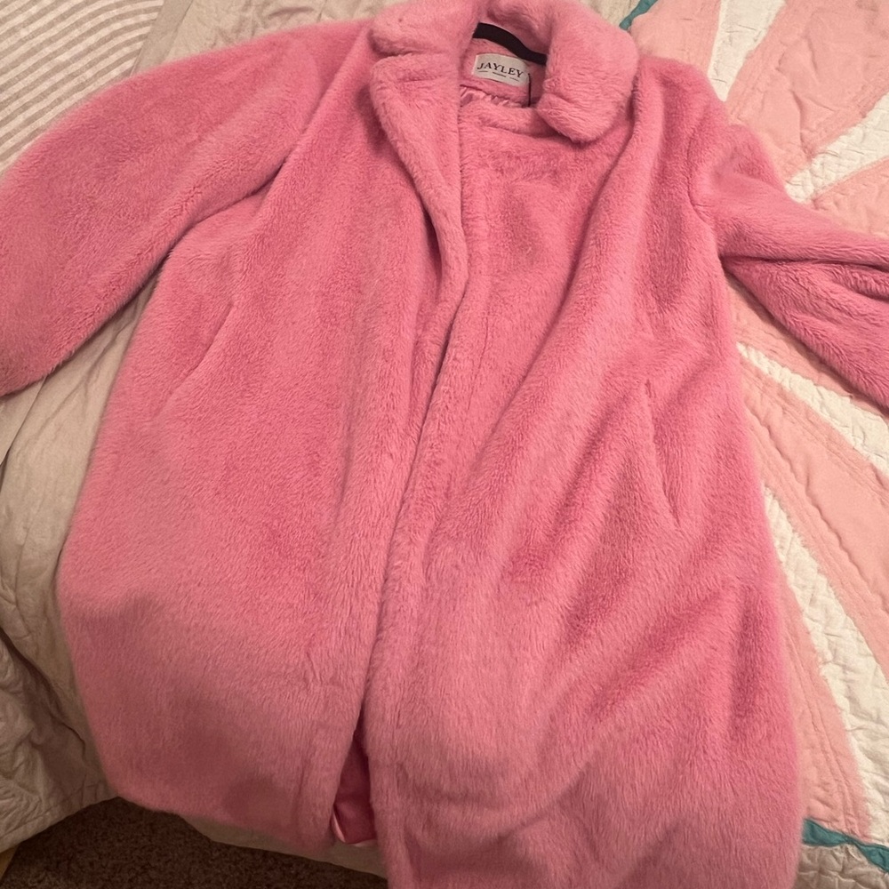 Pink faux fur coat jayley